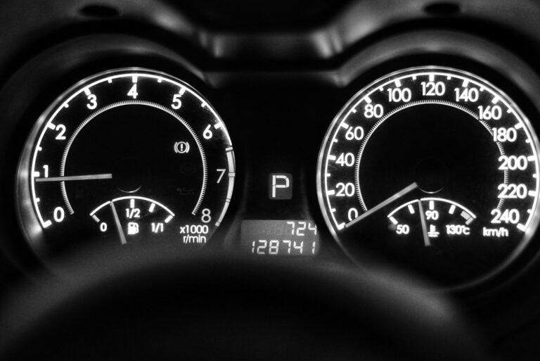Instrument cluster kilowatt hours range