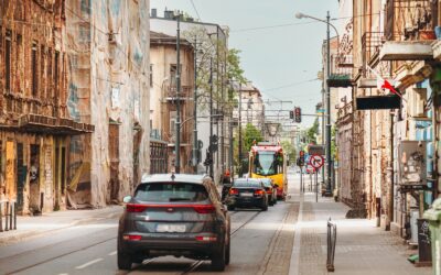 Automakers pivot to small urban EVs as city access rules tighten