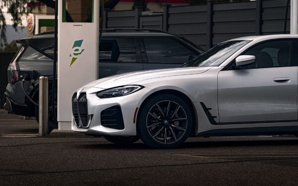 Understanding miles per kWh: a simple guide to real-world EV range