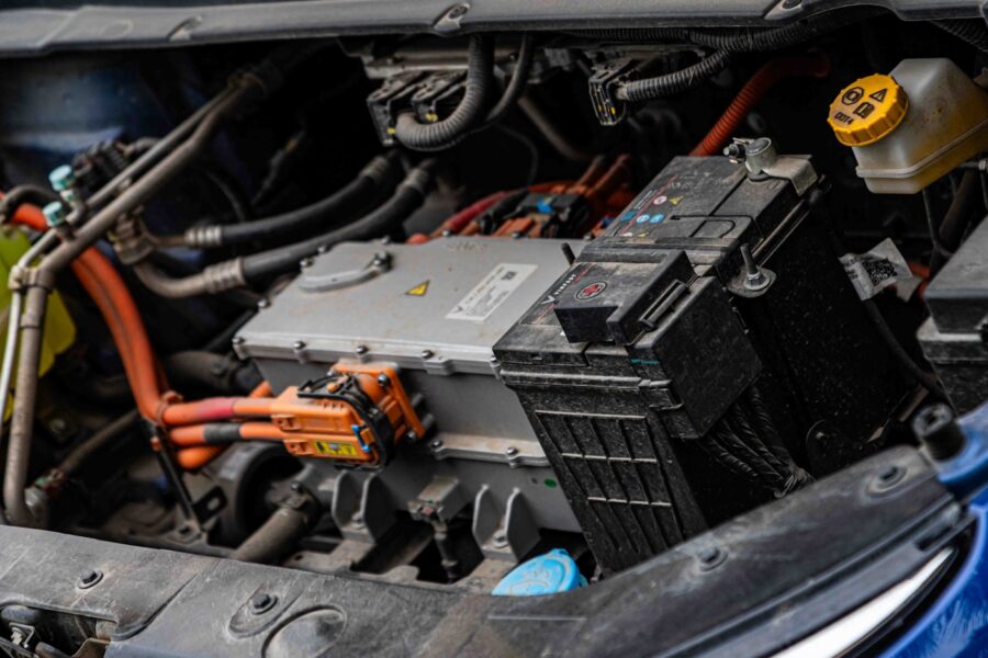 Electric car battery pack chassis platform