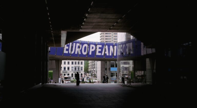 Compact showroom europe