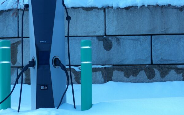 How battery preconditioning quietly improves winter EV charging and range