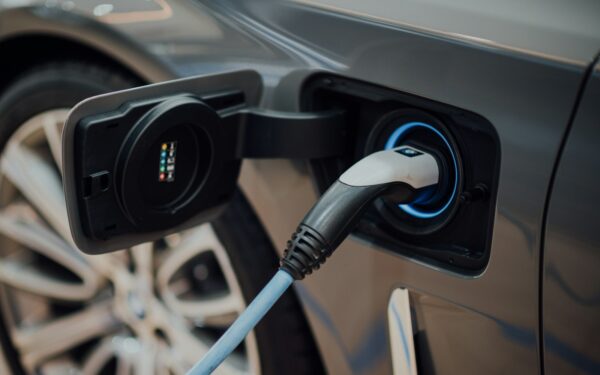 How DC fast charging habits shape EV battery health and trip planning