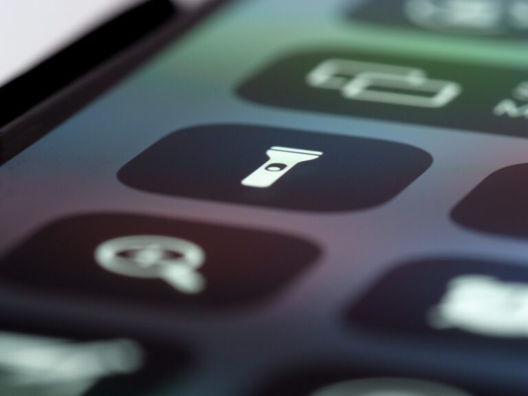 Charging app screen smartphone
