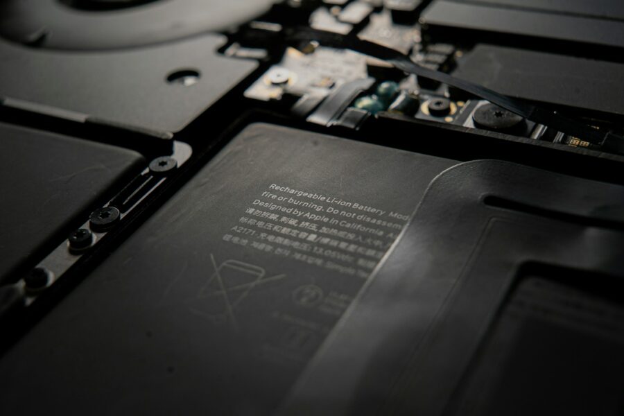 Diagnostic laptop battery