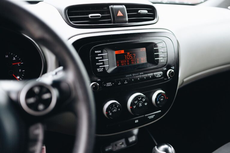 Dashboard climate controls