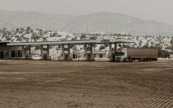 How hydrogen corridors could support the next phase of zero‑emission trucking