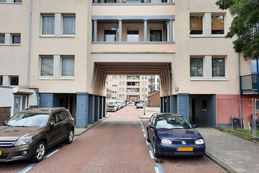 Electric car street