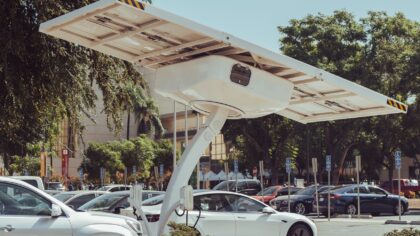 How to plan long-distance trips with an EV and stay relaxed on the road