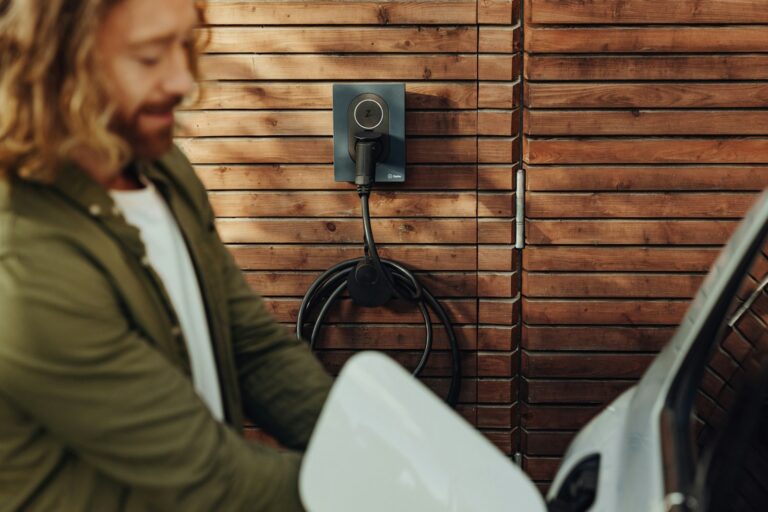 Electric car charging cable wall socket charging cable