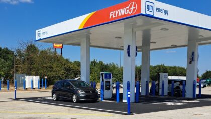 New highway charging corridors link regions and cut range anxiety for long‑distance EV drivers