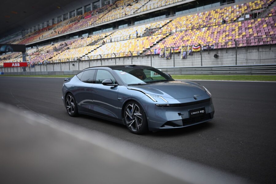 Crash test facility