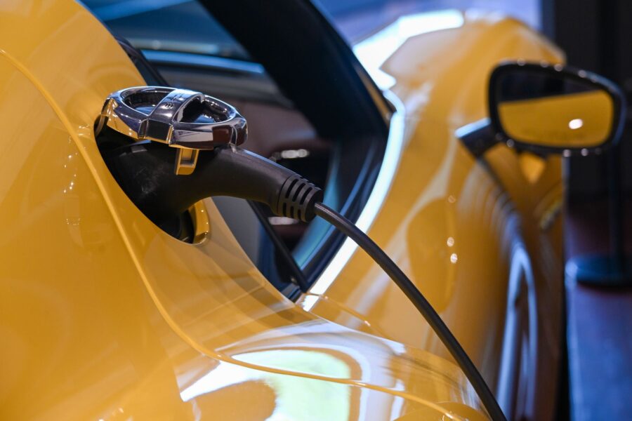 Electric car plug