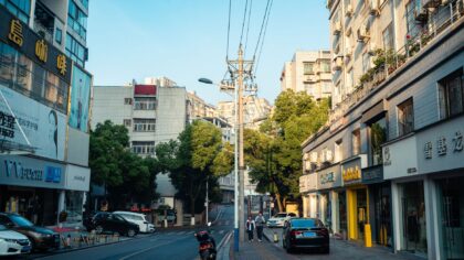 Smooth EV commuting: how to make your daily drive easier, cheaper and less stressful