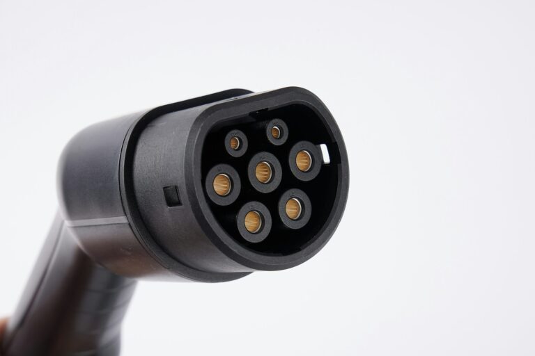 Fast charger liquid cooled cable closeup