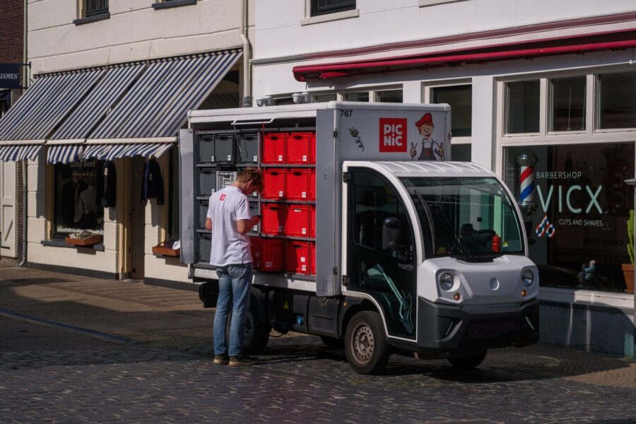 Electric delivery van