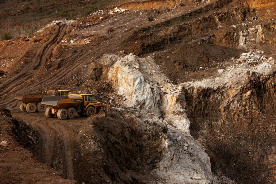 Nickel ore mine