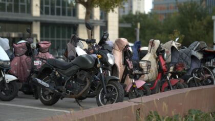 How shared e-motorcycles are reshaping short‑distance travel