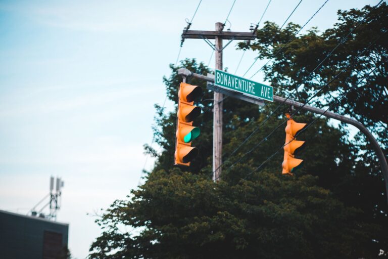 Connected traffic lights