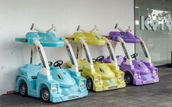 How to choose an EV for family life without overspending
