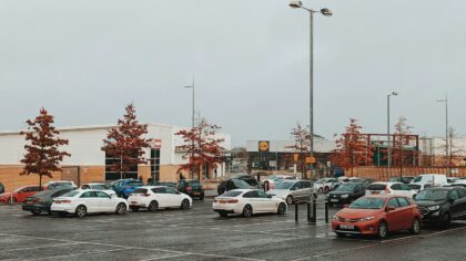 Practical guide to EV depreciation and resale value for first‑time buyers
